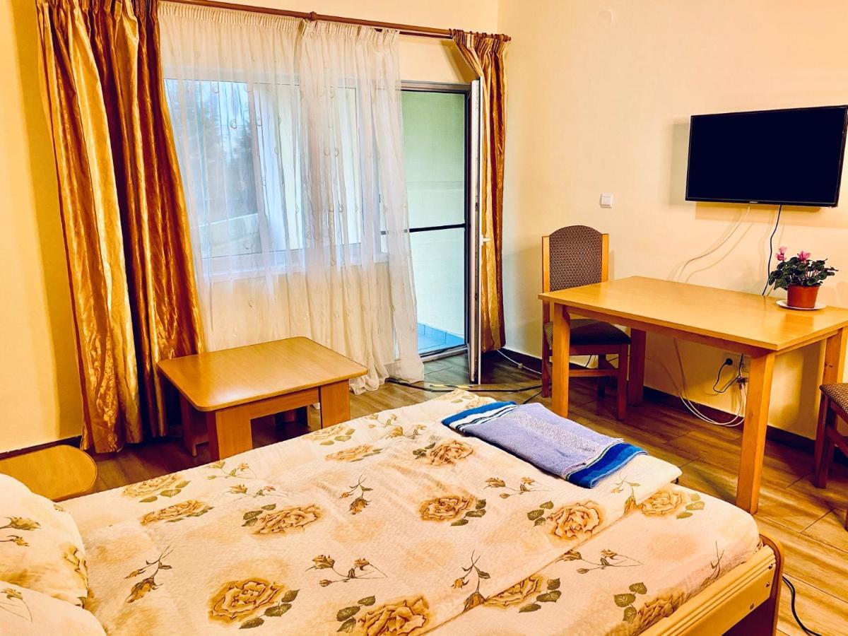 Hotel La Gradina Zalău Exteriér fotografie