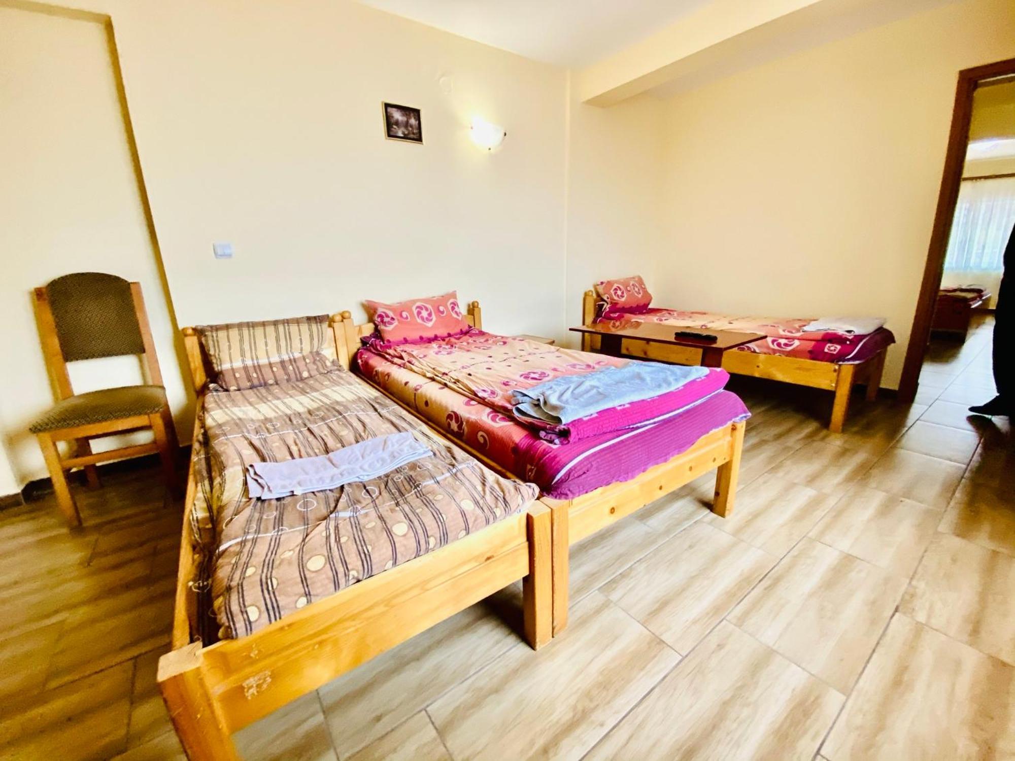 Hotel La Gradina Zalău Pokoj fotografie