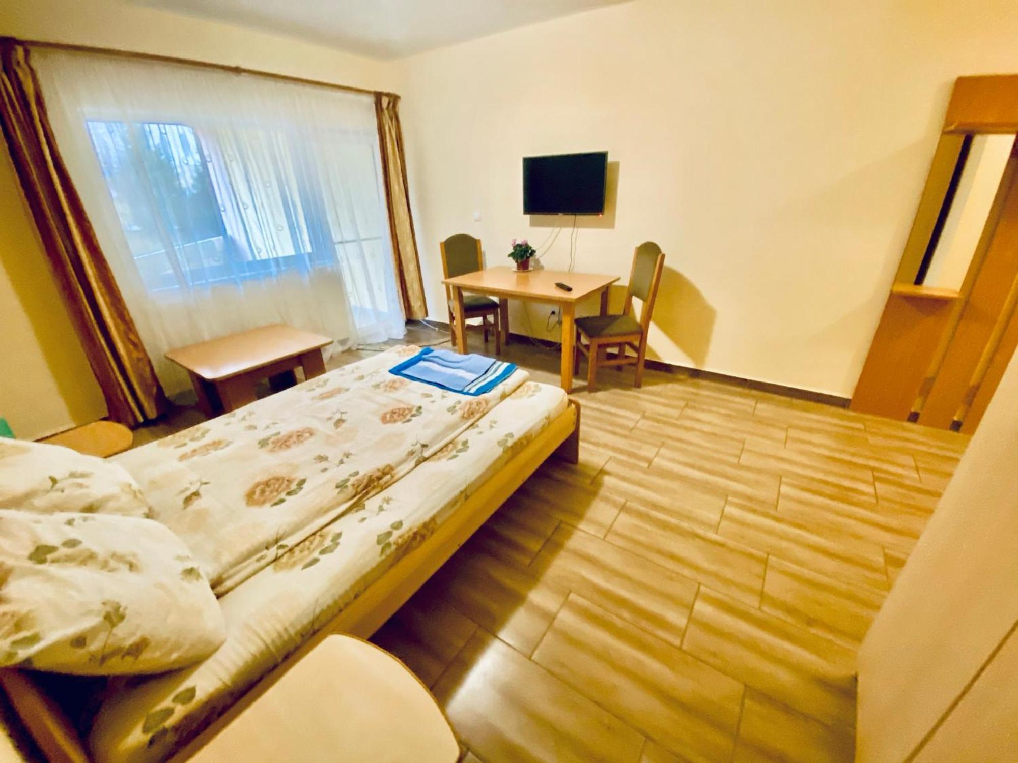 Hotel La Gradina Zalău Pokoj fotografie